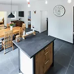 Beautiful In דירה אטנדורן
